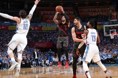 双枪51分乔治32+10 开拓者力克雷霆夺赛点